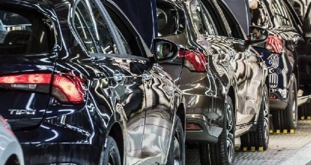 en cok benzin yakan araclar belli oldu akaryakiti sunger gibi emiyor J4iN79W4