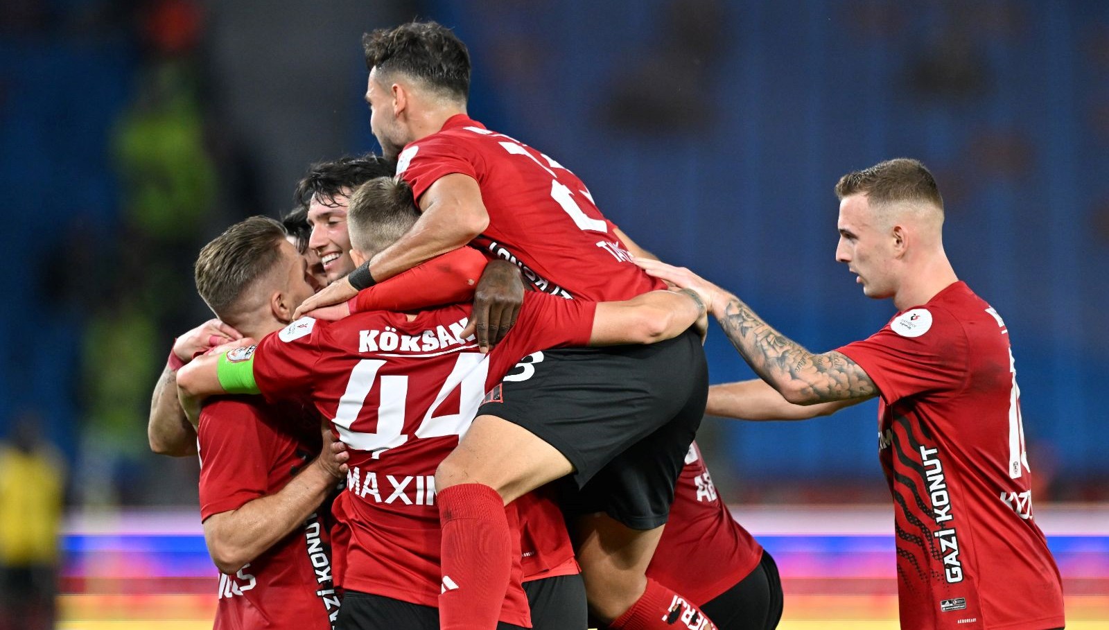 gaziantep fk yenilmiyor trabzonspor maciyla seri 4 maca cikti GmfkbRwt