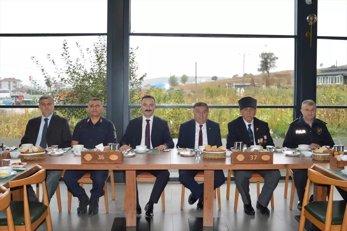 havza kaymakamligindan gaziler onuruna yemek programi QGLrpGHR