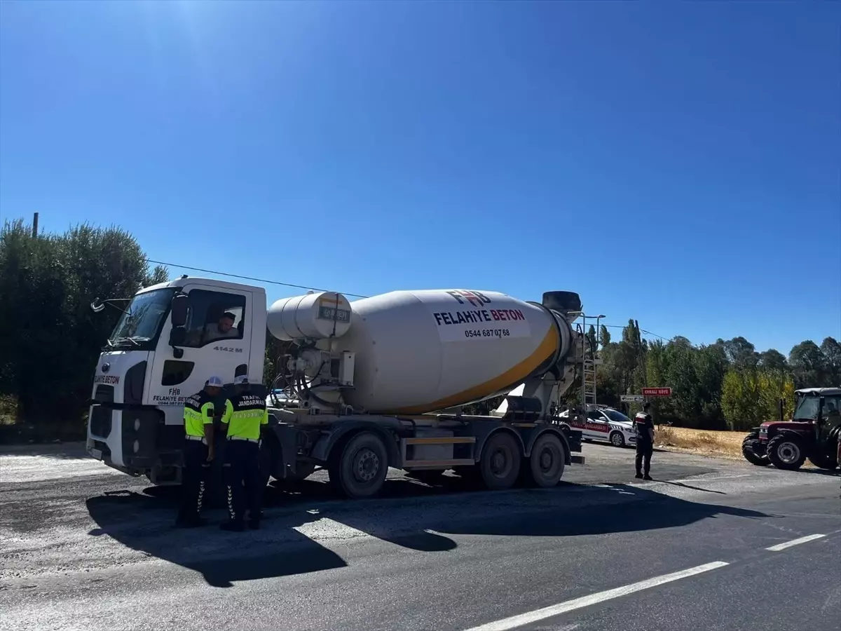 yozgatta yuk tasiyan araclara denetim YyL5SFZ8