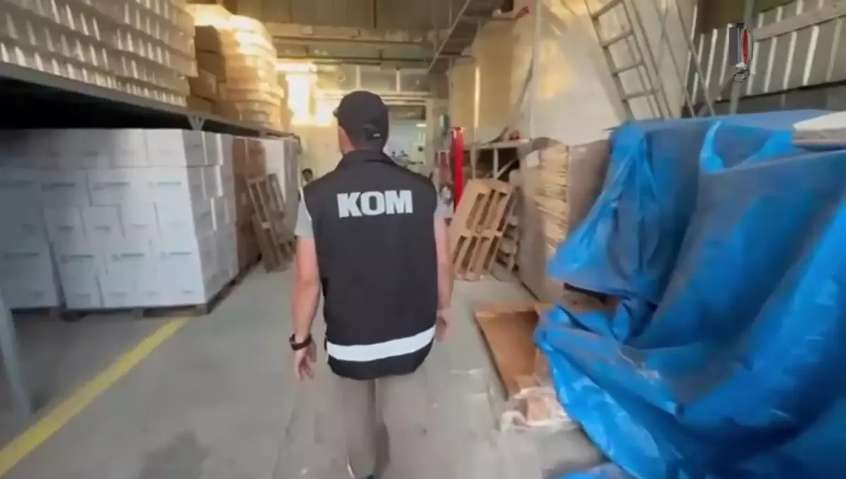 antalyada sahte alkol operasyonu INi2pq1I.jpg