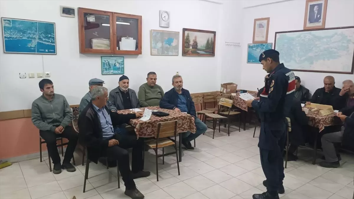 jandarma dolandiriciliga karsi bilinclendirme calismalari VMlyV1us.jpg