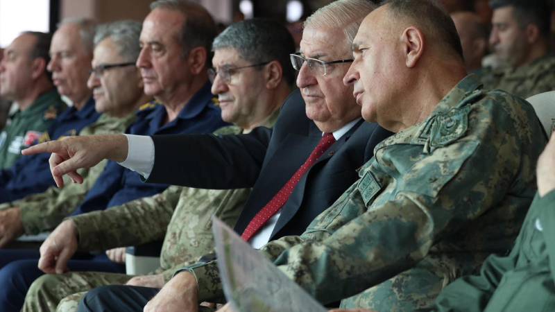 mill savunma bakani guler pkknin basta suriyede olmak uzere tum uzantilari silahlarini teslim etmeli WeYvxPVr