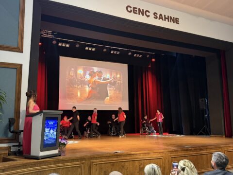 Kocaeli’de ‘Engelsiz Sanat’ büyüledi